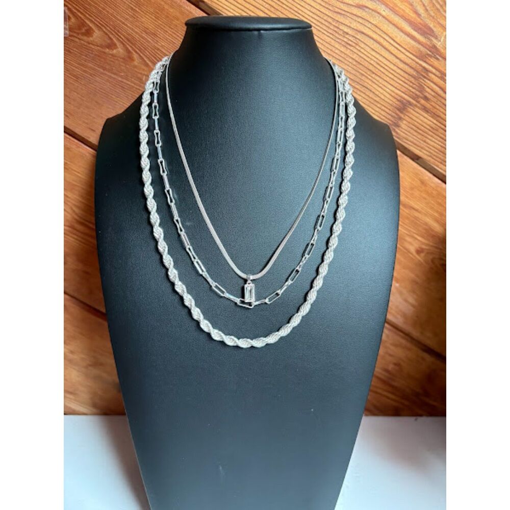 Silver Layered Pendant Necklace